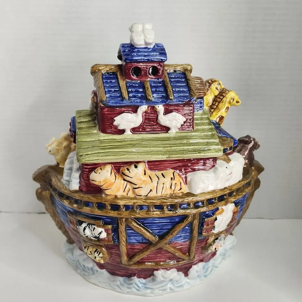 Vintage Bico NOAHS ARK Animals Colorful Ceramic Lidded 11
